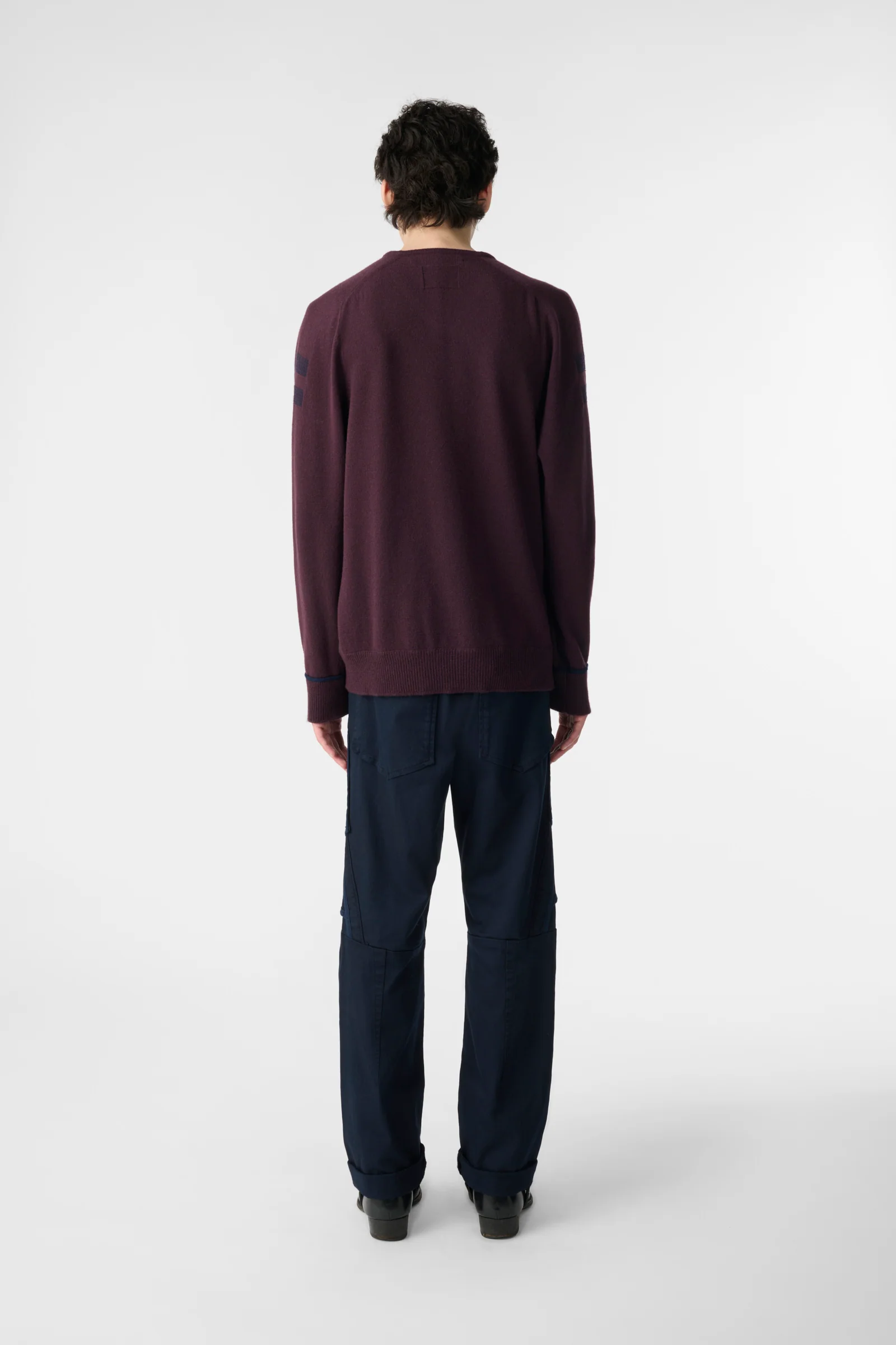 V Crew - Image 12